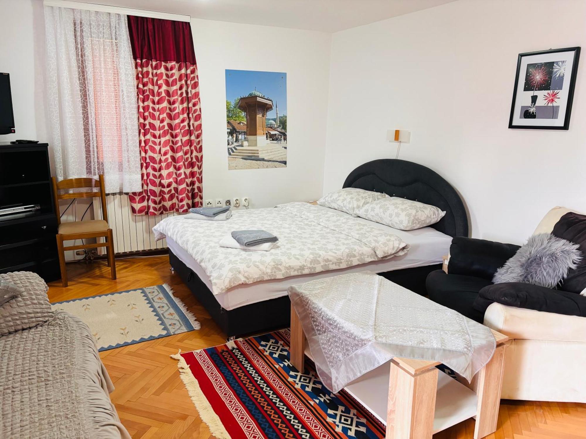 Apartments Kira SJJ Eksteriør bilde