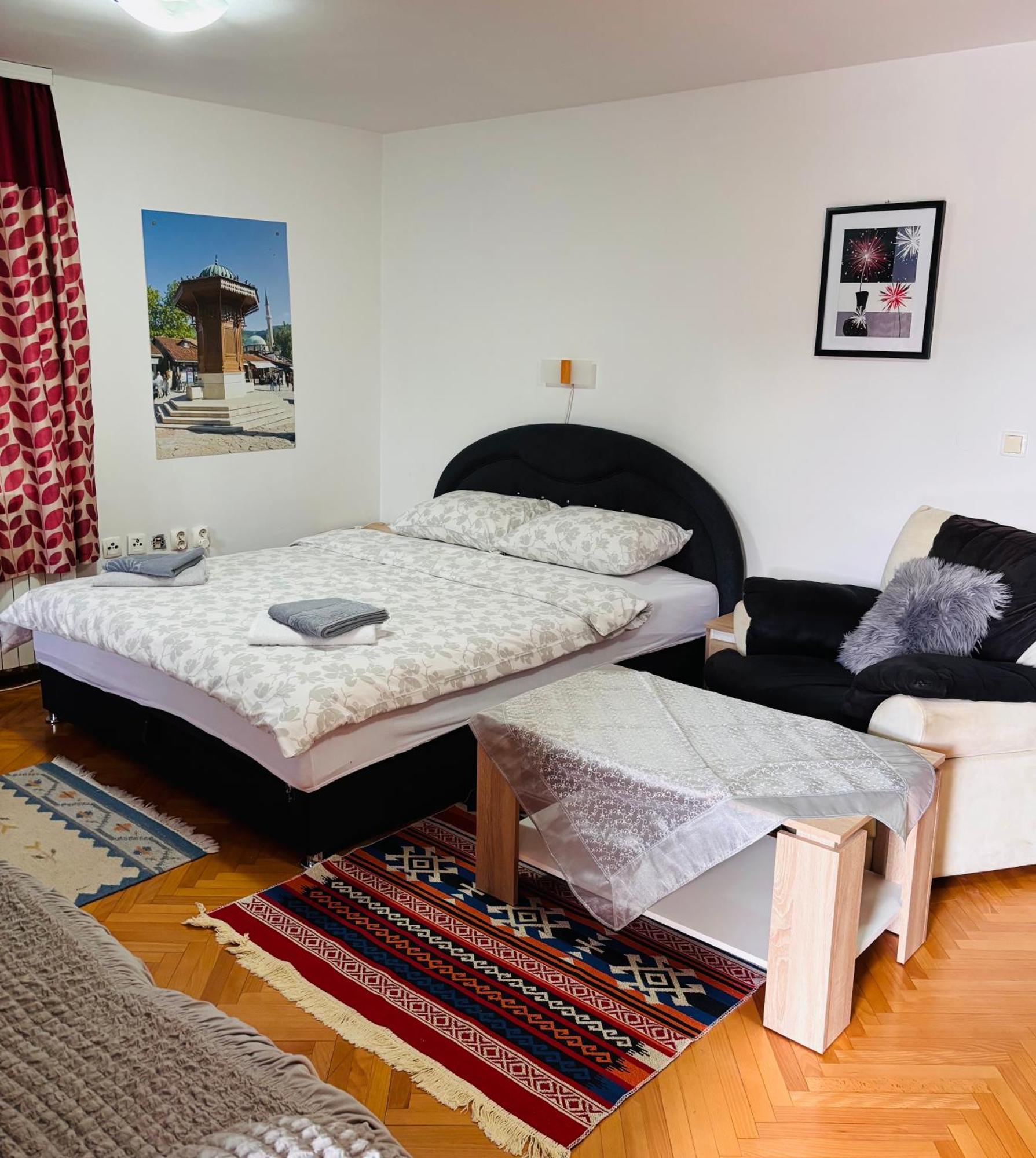 Apartments Kira SJJ Eksteriør bilde